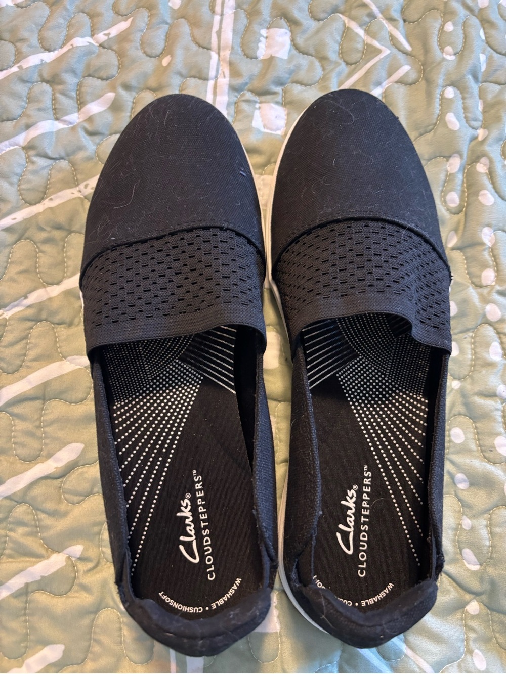 NWOT Clarks Black Knit Slip-On Cloudsteppers Loafers